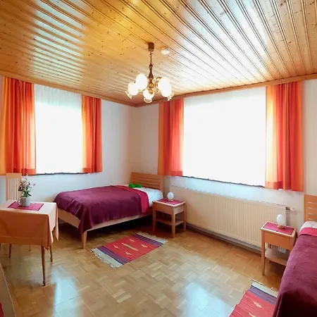 Bungalow & Apartments 