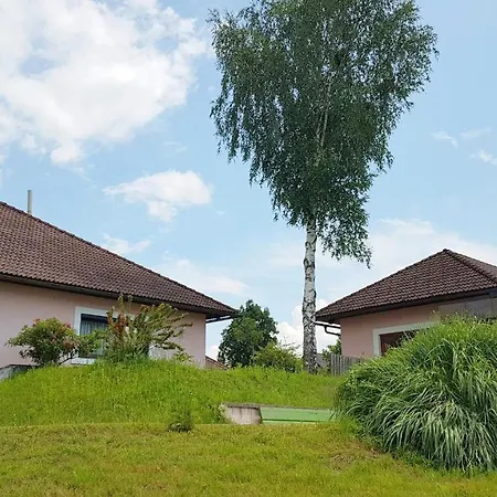 Bungalow & Apartments 